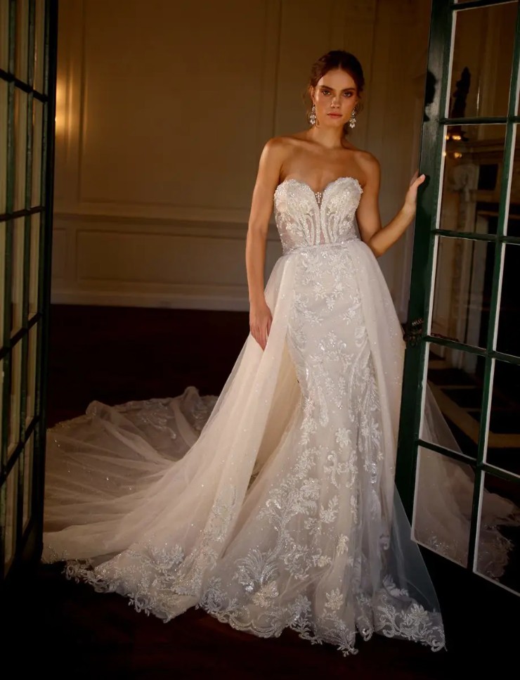 Eve of Milady 395