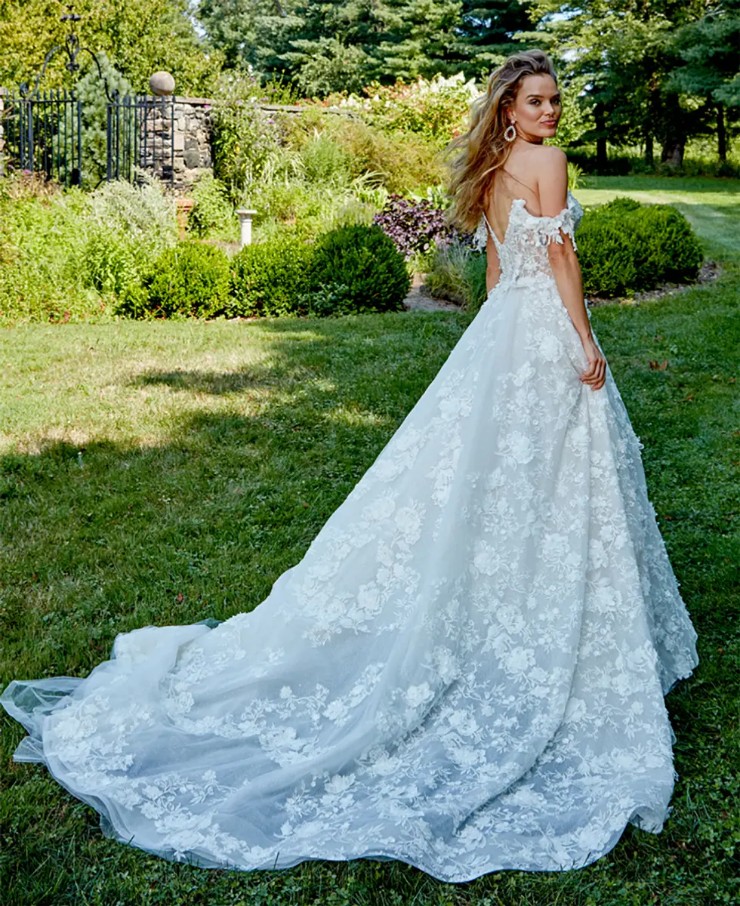 Eve of Milady 4390